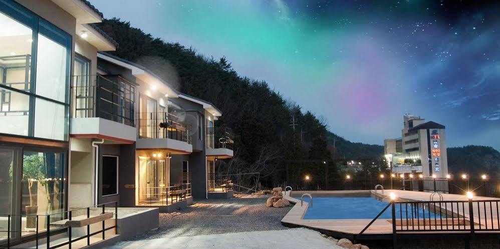 Aria Pension Hotel Namhae Exterior photo